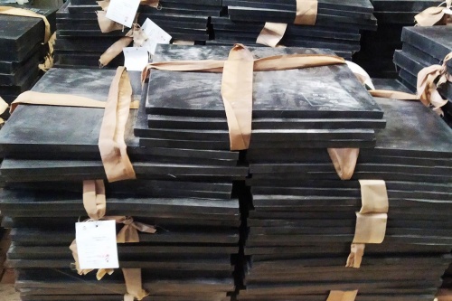 Техпластина 20 мм ТМКЩ-C 2Ф (520х520 мм, 8,9 кг) ГОСТ 7338-90